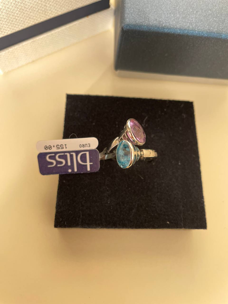 Кольцо с аметистом и топазом