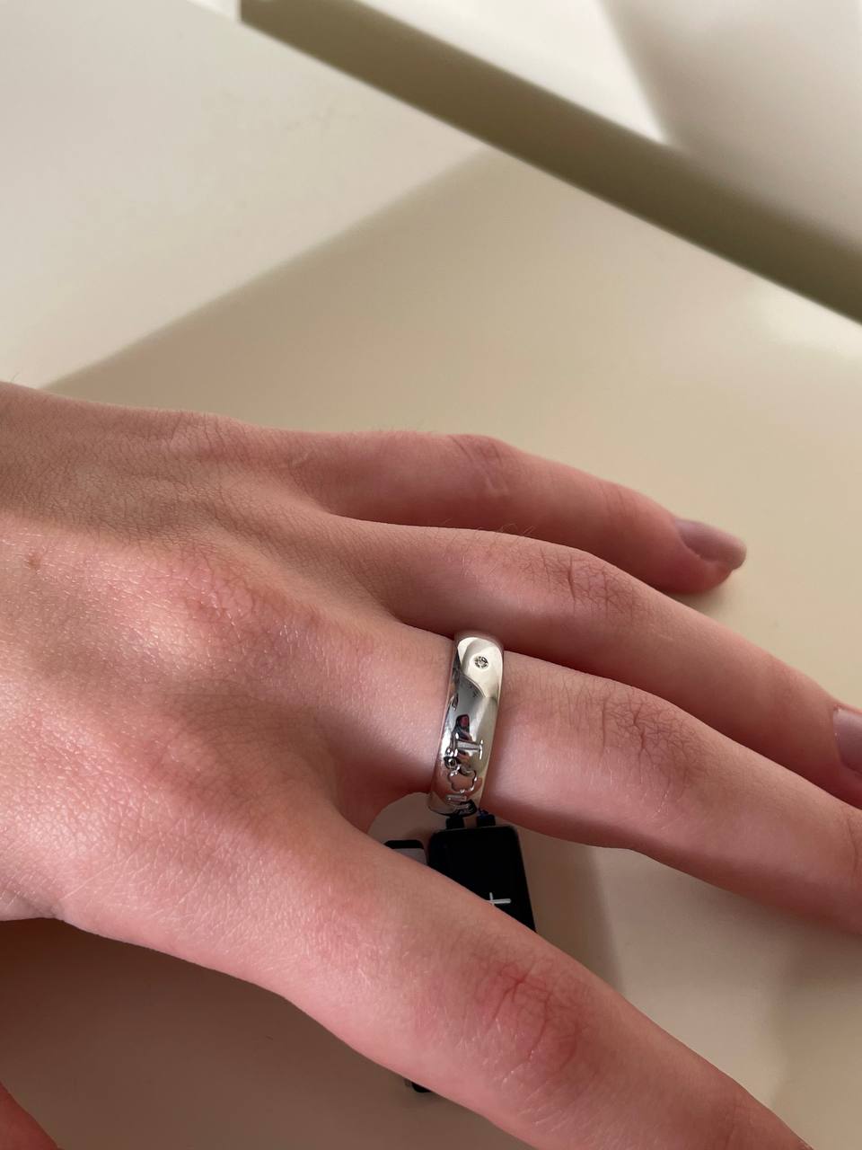 Кольцо из коллекции AMORE